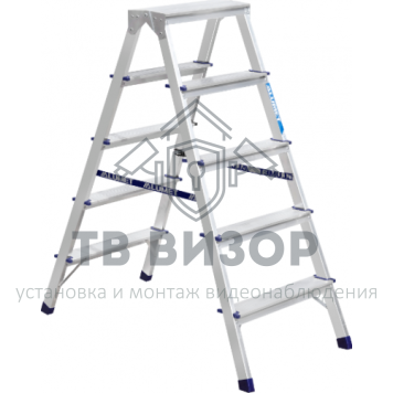 Стремянка
 Стремянка алюминиевая АЛЮМЕТ AD7205 5 ступеней двухсторонняя-0