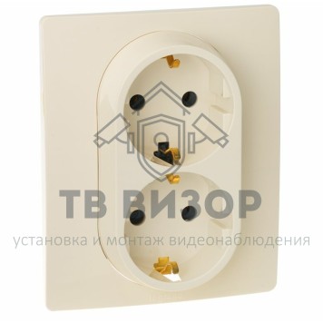 Розетка электрическая
 Legrand 672323 ∙ ETIKA Розетка двойная с заземлением без шторок слоновая кость-0