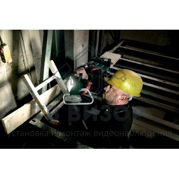 
 BSA 14.4-18 LED Прожектор 1800лм б.акк и ЗУ+штатив (690728000)-1