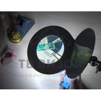
 Лупа на струбцине круглая 5D с подсветкой 90LED, черная  REXANT (31-0406)-1